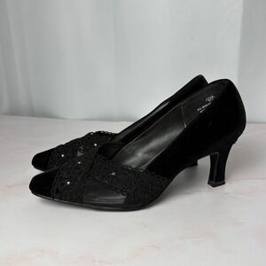 Vintage Highlights Black Velvet Lace Mesh Kitten Heel Pumps Size 8W Vamp Kitten